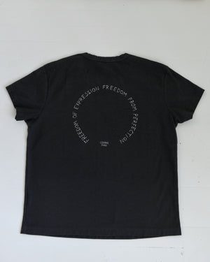 Feel Free Black T-shirt